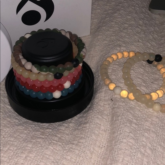 Lokai Holiday Gift Set of 5 Bracelets - Picture 2 of 3